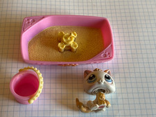LITTLEST PETSHOP CAT KITTEN CAT KITTEN 134 WITH ACCESSORIES SANDBOX BUCKET