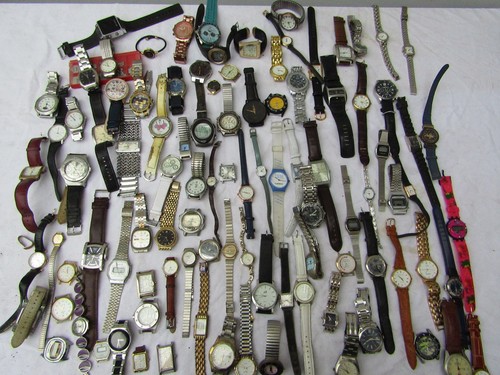 Lot de 98 montres - 5...,