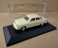 Panhard PL 17 1960 1/43 IXO Boite Vitrine
