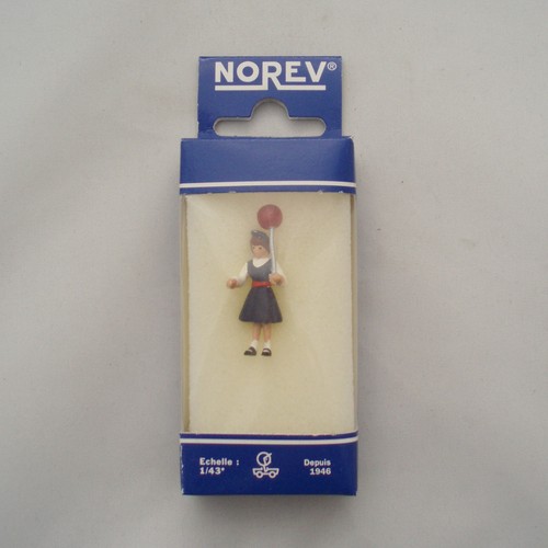 Figurine norev fillette avec - figurine,