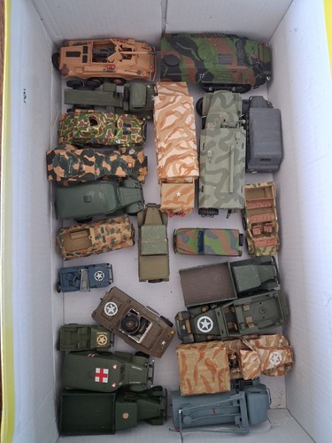Lot vehicules militaire - de, 35
