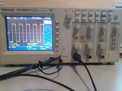 Oscilloscope tektronix - oscilloscope,
