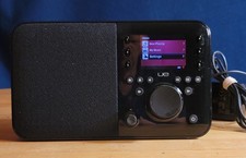 Logitech UE Squeezebox Smart Radio Music Player X-R0001 Excellent Condition 
