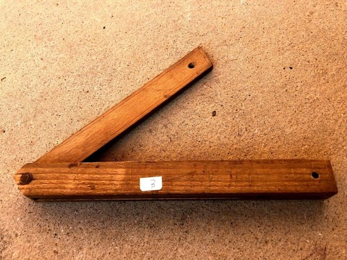 Old tool outil - ),