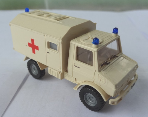 Ech roco ambulance - ech,