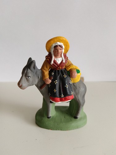 Santon crèche noël - femme, sur