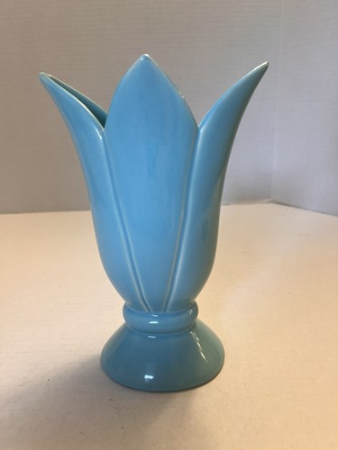 Vintage tulip vase mcm - 9”,