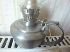 Lampe à pétrole en étain -