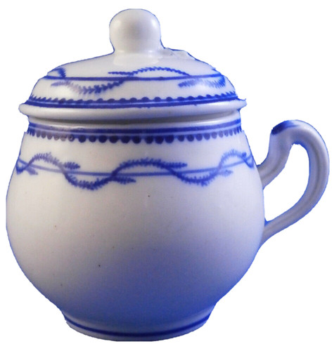 Tasse crème porcelaine - À,