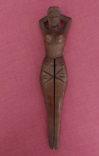 Casse noisettes noix en - casse, bois