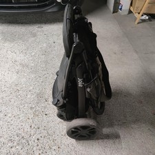 Poussette trio Joie en très