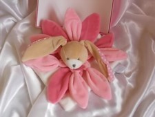 Doudou lapin rose et blanc