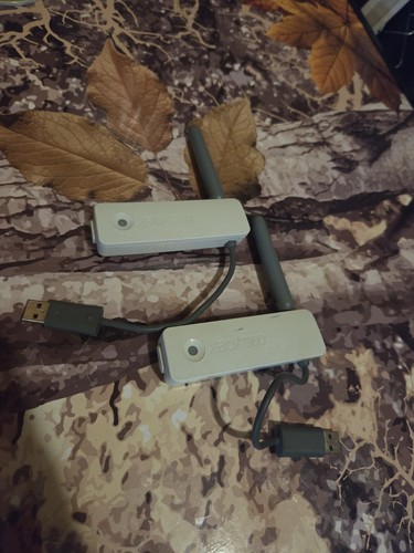 Xbox 360 wifi adapter lot - of, 2