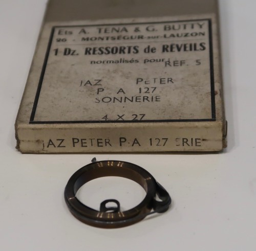 Ressort sonnerie pour réveil