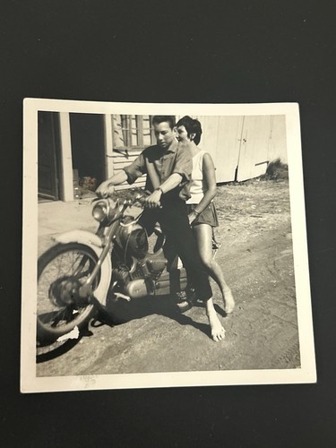 Photo moto ancienne - photo,