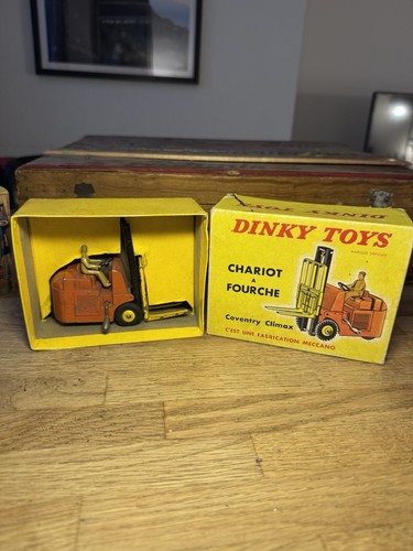 Dinky toys chariot - dinky,