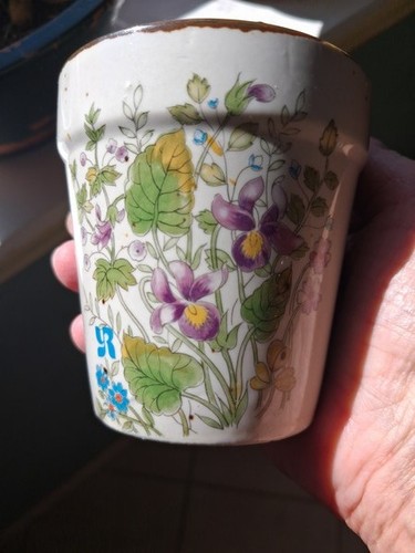 Pot gris moucheté - 🌺, motifs