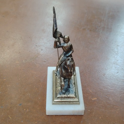 Statuette ancienne jeanne - ancienne,