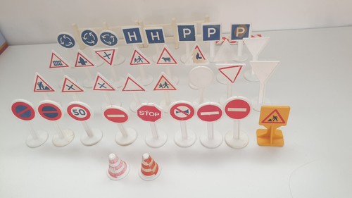 Lot panneaux de - 33,