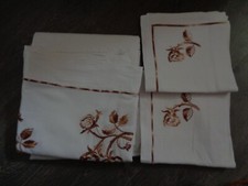 Drap ancien brodé parure deux