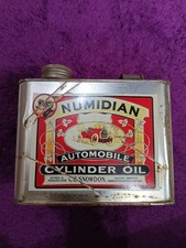 Ancien bidon d'huile cylindre automobile numidienne patine reproduction rouillé