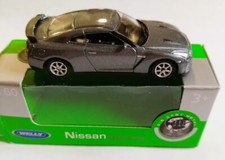 NISSAN GTR. Gris . Welly  