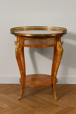 Table vitrine style Louis XV