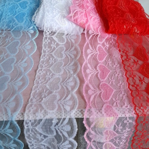 Dentelle polyester vendue - , au