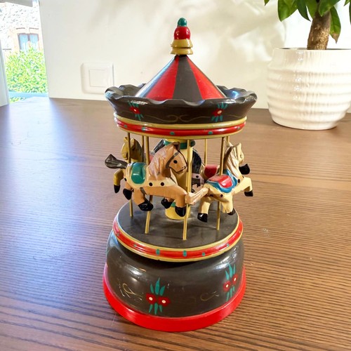 Boîte musique carrousel - musique,