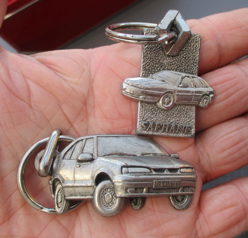 Ancien porte clé renault - ancien,