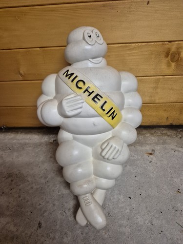 Mascotte michelin bibendum - michelin,
