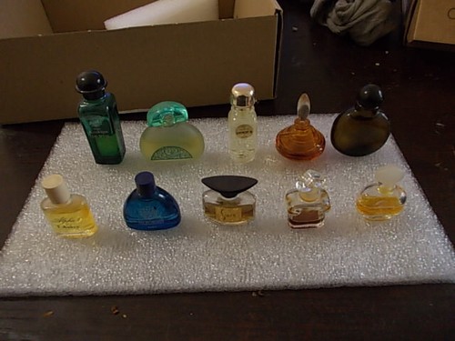 Lot miniatures parfums - 10,