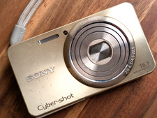 Japanese Only Sony Cyber-Shot DSC-W570 16.1MP  Compact Digital Camera  Used Gold