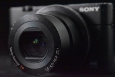 ENGLISH OK ! Sony Cyber-Shot DSC-RX100 20.2MP Appareil Photo Numérique...