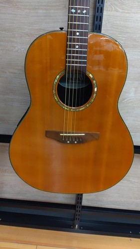 Guitare acoustique électrique