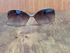 LUNETTES DE SOLEIL OVALES