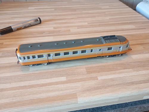 Locomotive diesel échelle - , ho