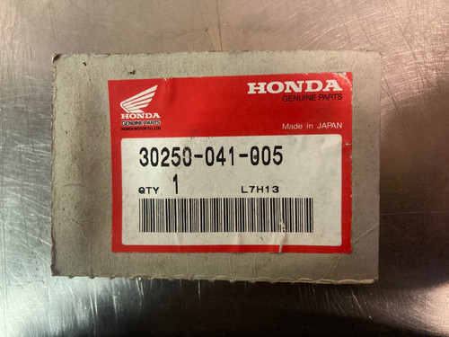 Genuine honda condenser c50 - genuine,