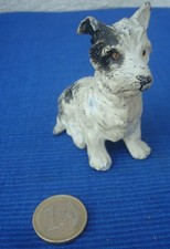 V32 Antique Fox Terrier Dog