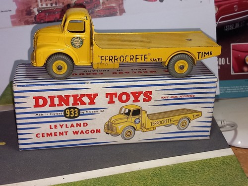 Dinky toys england - toys, 933