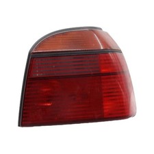 Feu arriere principal droit