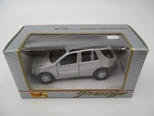 AU082 MAISTO PRESTIGE  1/41