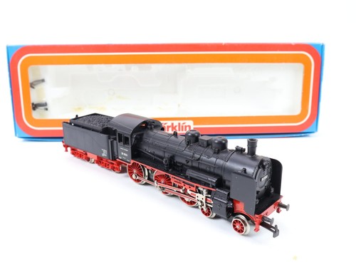 Locomotive vapeur märklin - à,