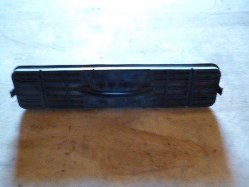 Couvercle filtre habitacle - couvercle,
