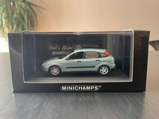 Minichamps Ford Focus 5 Portes