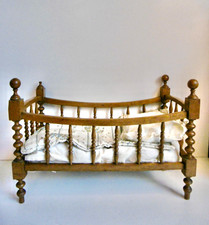 PETIT LIT POUPÉE ANCIENNE EN