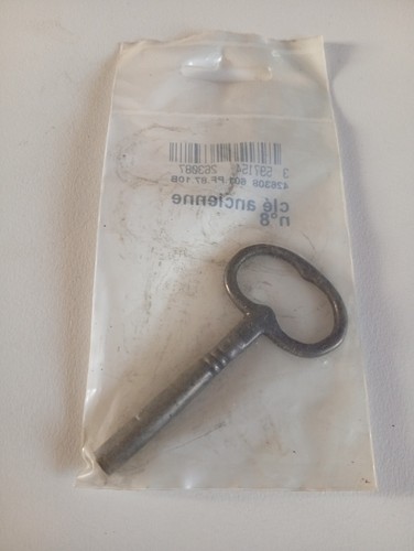 Clef clé horloge - clé, n°8,