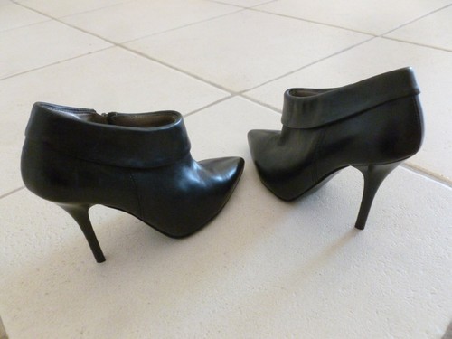 Neuves bottines bata cuir - ",