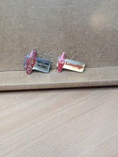 (C3) lots 2 Pin’s - Le