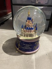 Figurine Snowglobe Boule À
